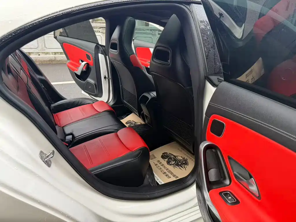 MERCEDES-BENZ CLA AMG