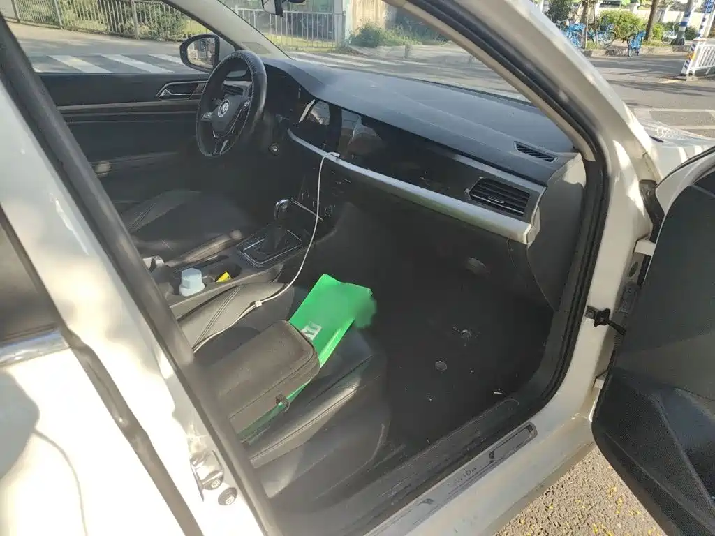Volkswagen Lavida — миниатюра 18