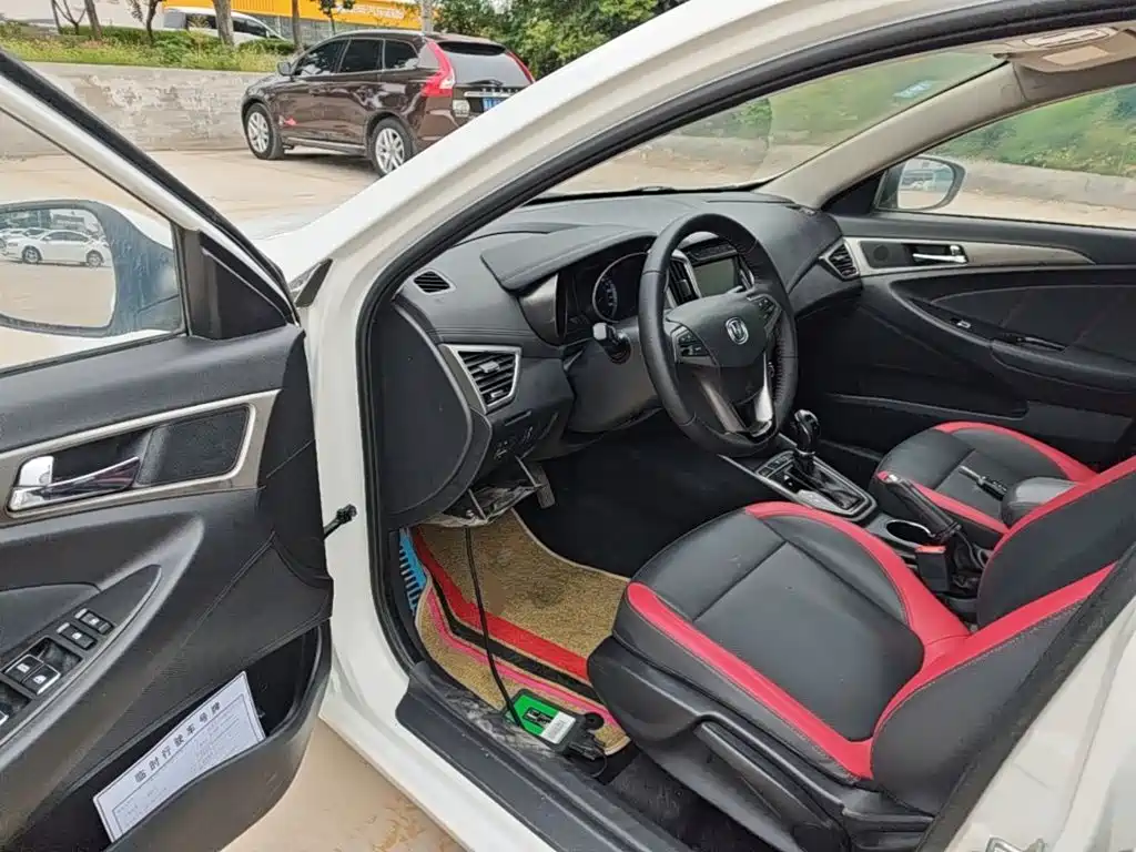 Changan Eado XT — миниатюра 16