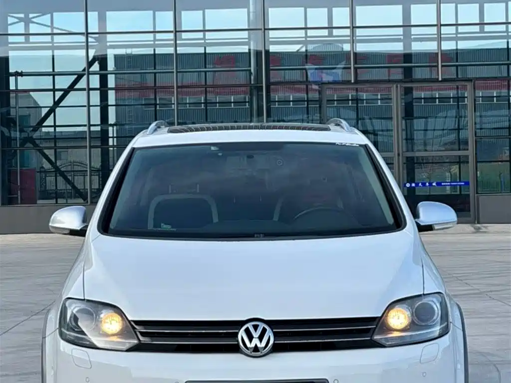 Купить Volkswagen Golf (Import)