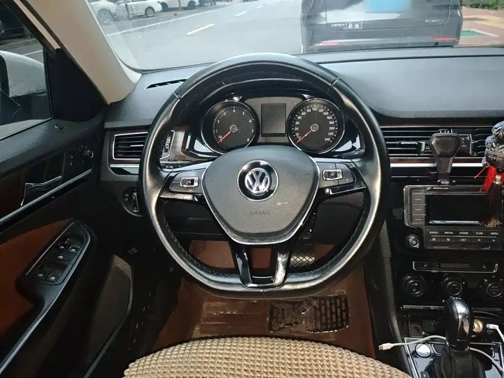 Volkswagen Bora — миниатюра 6