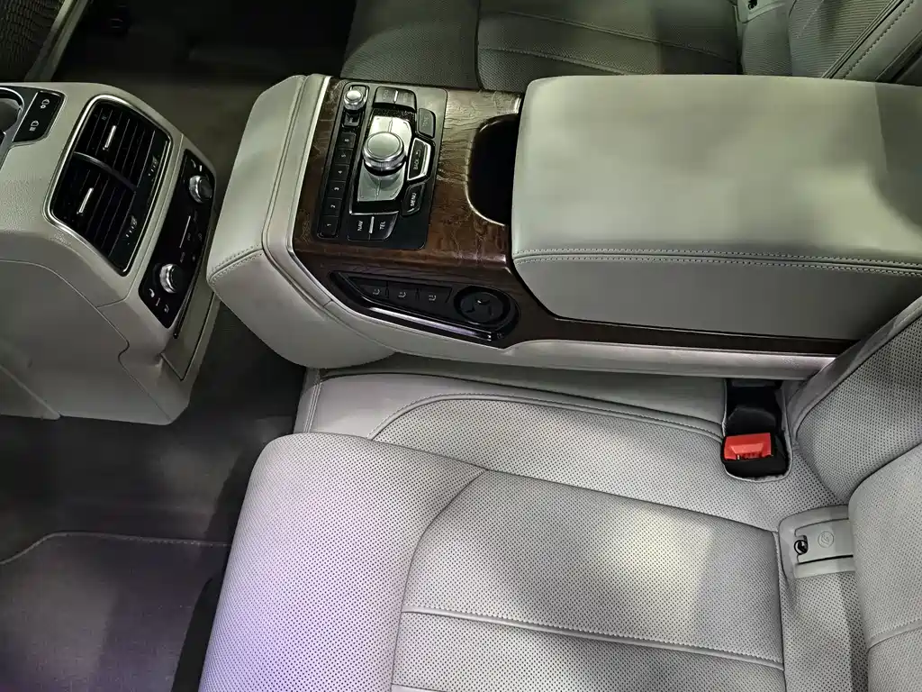 Audi A6L — миниатюра 11