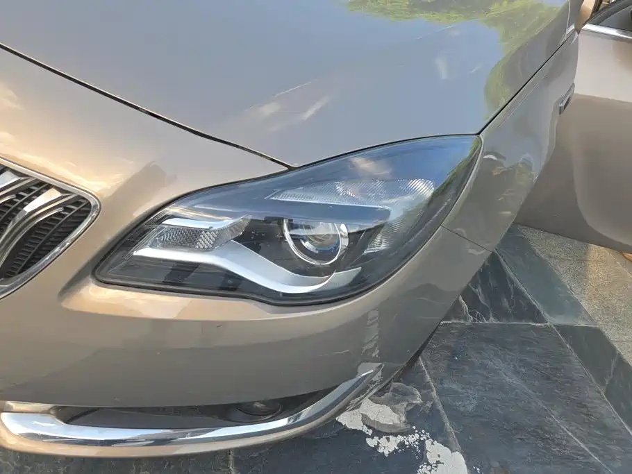 Buick Regal — миниатюра 5