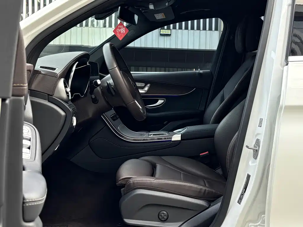 Mercedes-Benz GLC — миниатюра 8