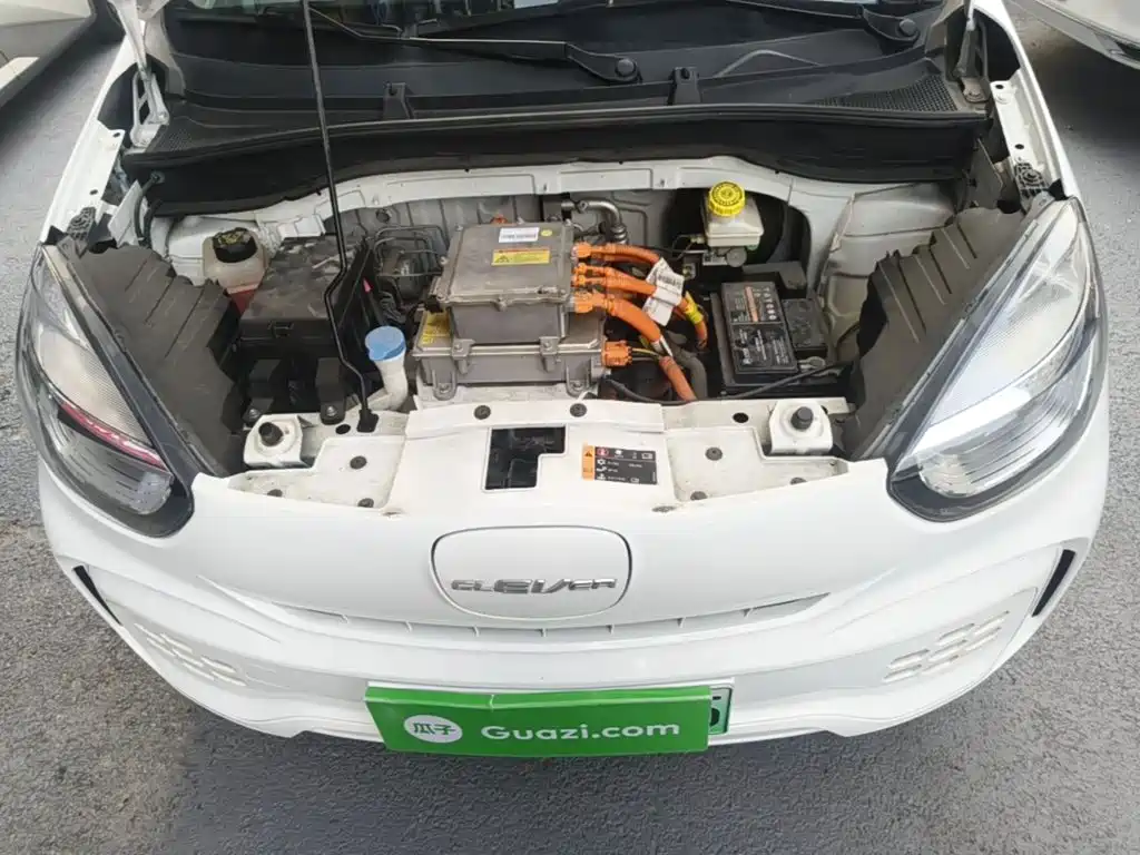 Roewe Clever — миниатюра 20