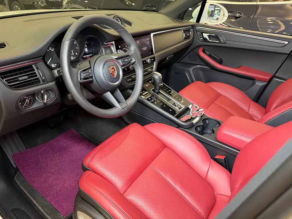 Porsche Macan — миниатюра 8