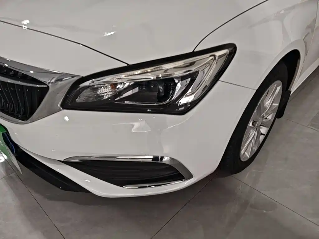 Buick Verano — миниатюра 24