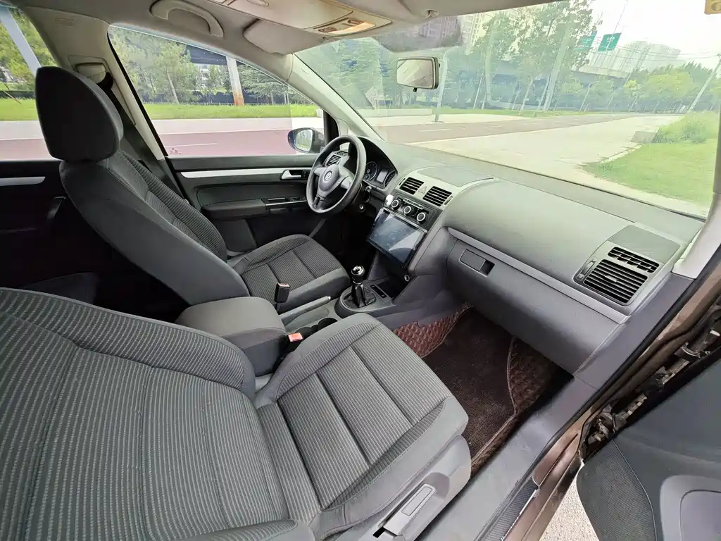 Volkswagen Touran — миниатюра 10