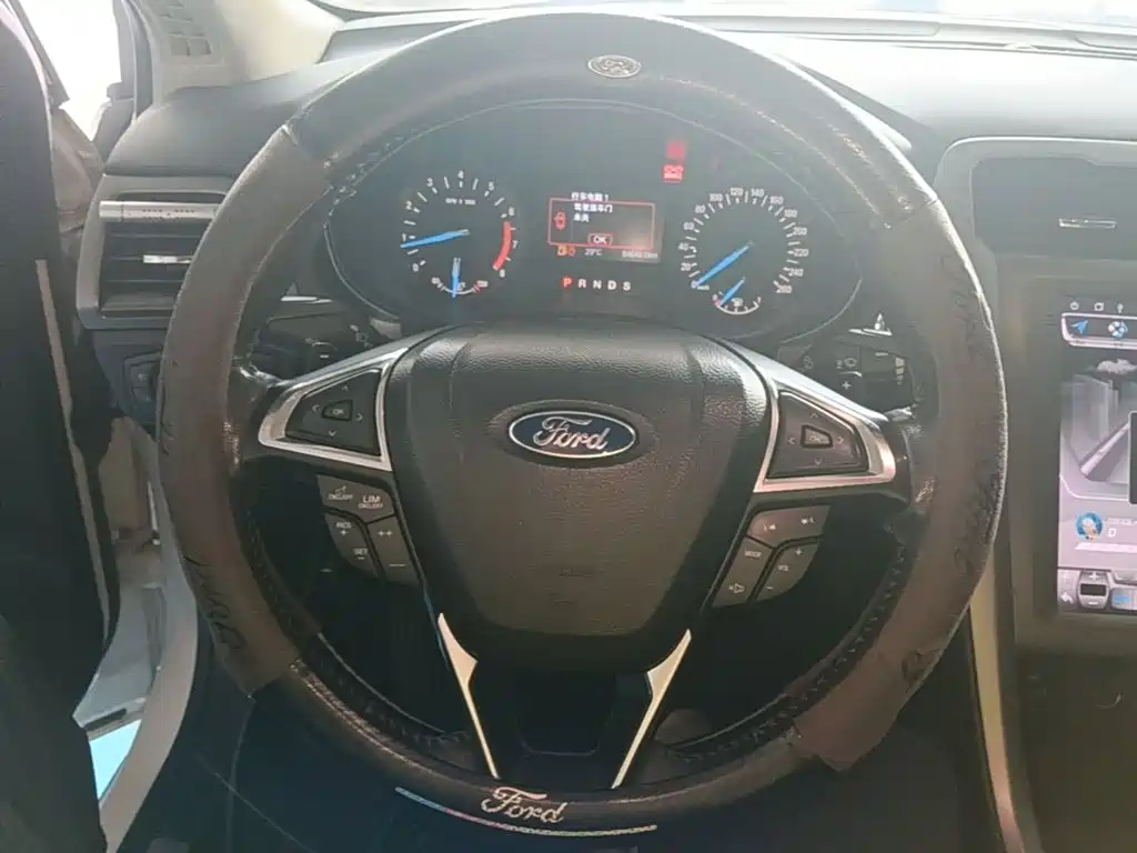 Ford Mondeo — миниатюра 11