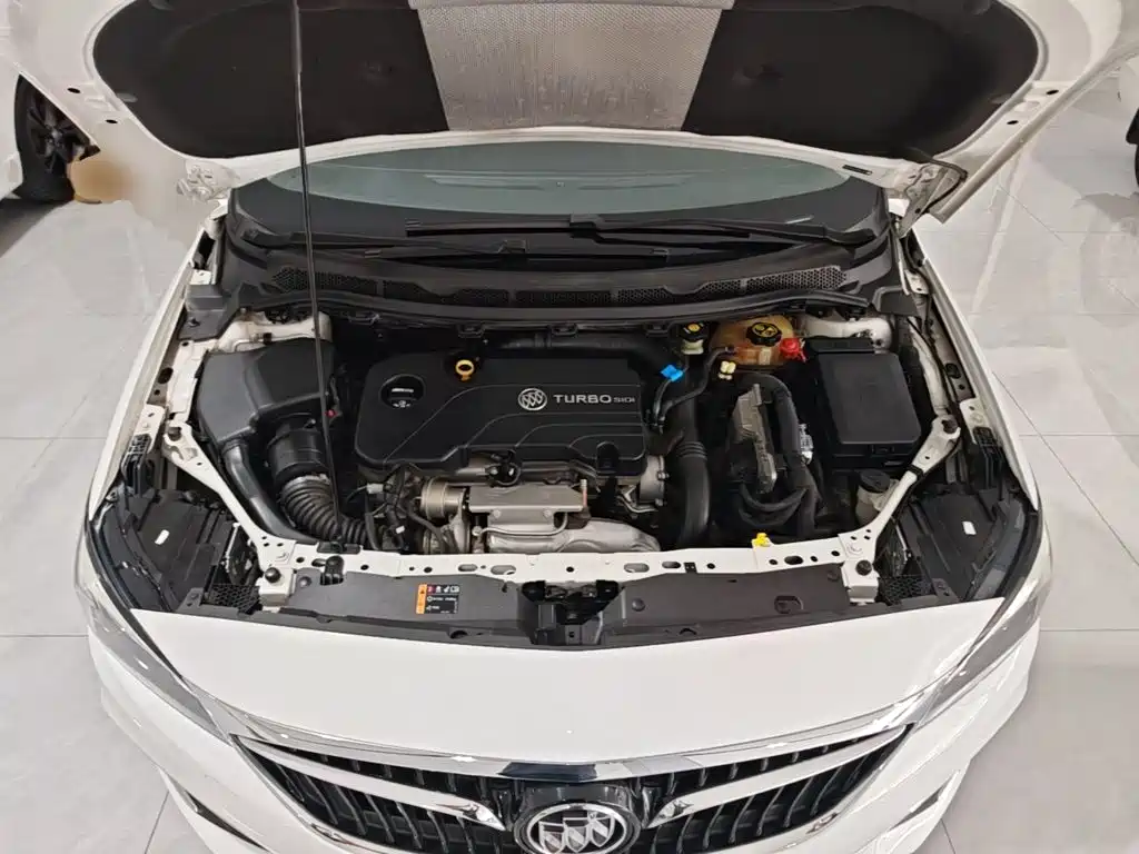 Buick Verano — миниатюра 20