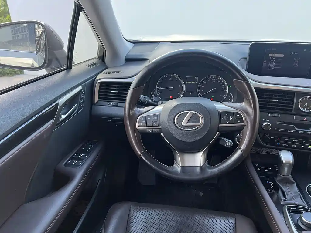 Lexus RX — миниатюра 11
