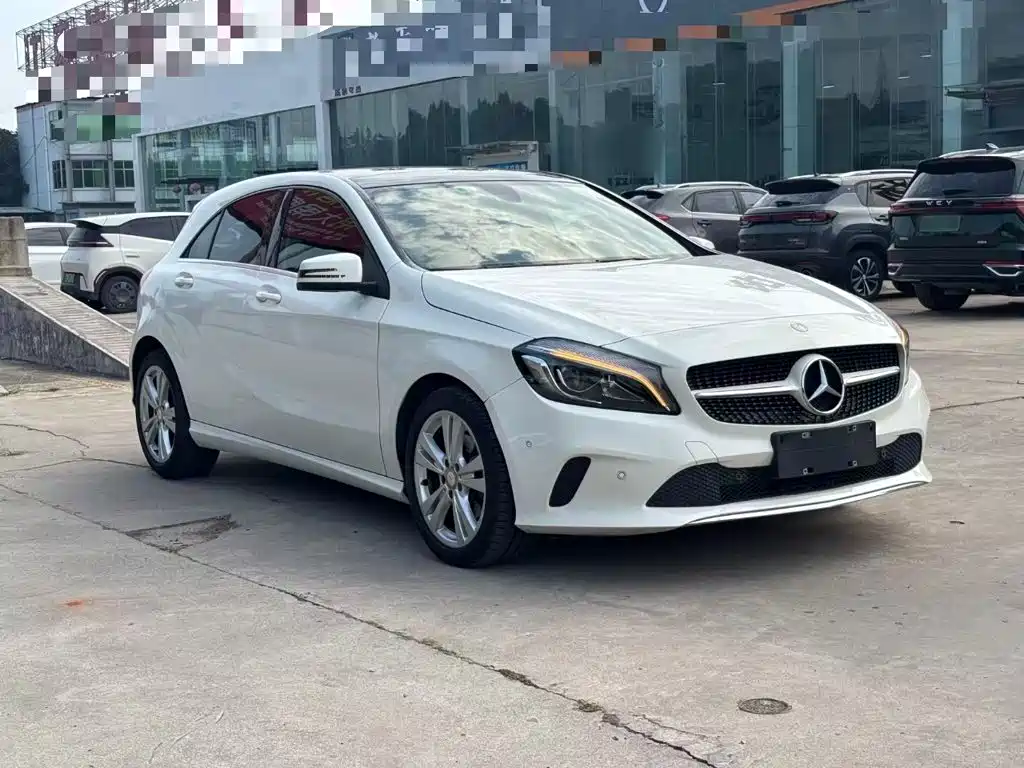 Mercedes-Benz A-Class (Import) — миниатюра 4