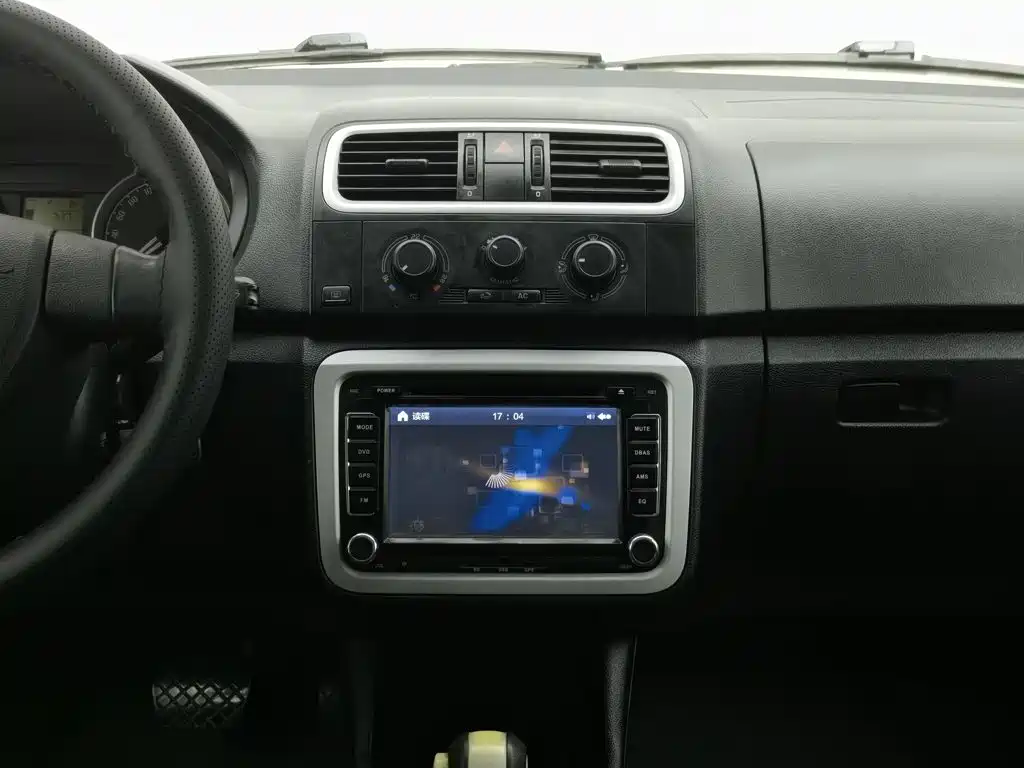 Skoda Fabia — миниатюра 12