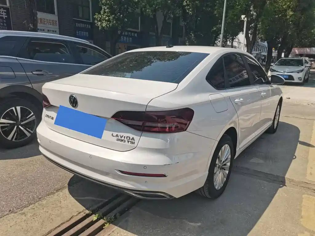 Volkswagen Lavida — миниатюра 7