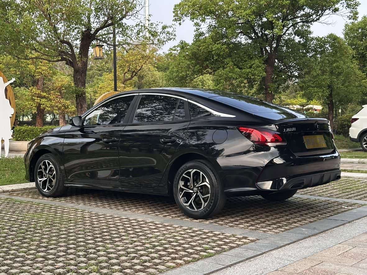 MG MG5 1.5 л 2022 г. Чёрный, пробег 49000 км