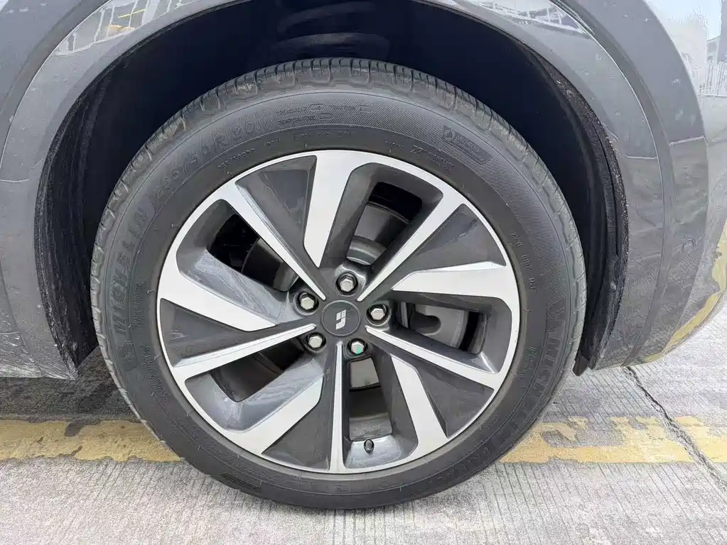 Li Auto Li ONE — миниатюра 11