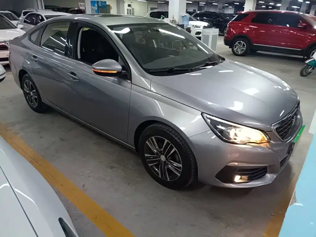 Peugeot 308 — миниатюра 4