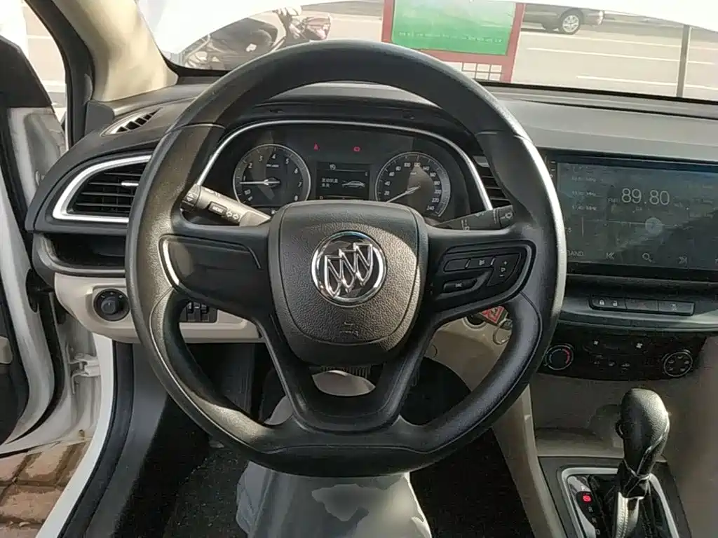 Buick Excelle — миниатюра 11