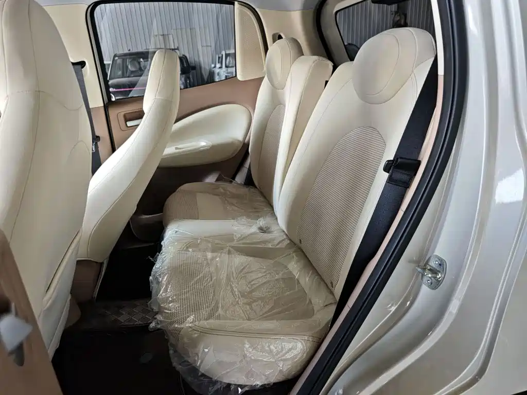 Wuling MINIEV — миниатюра 17