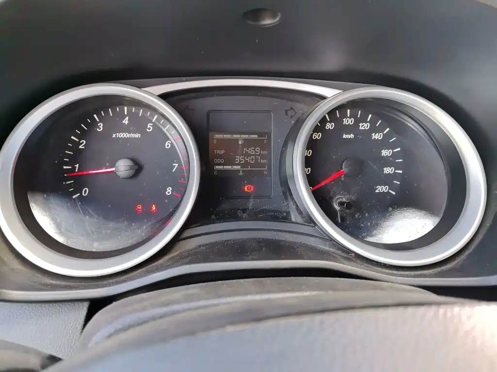 Wuling Hongguang S3 — миниатюра 8
