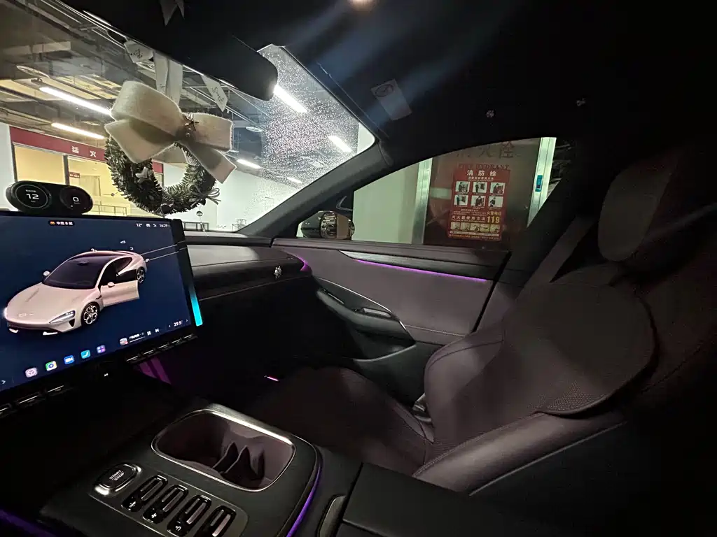 XIAOMI CAR XIAOMI SU7