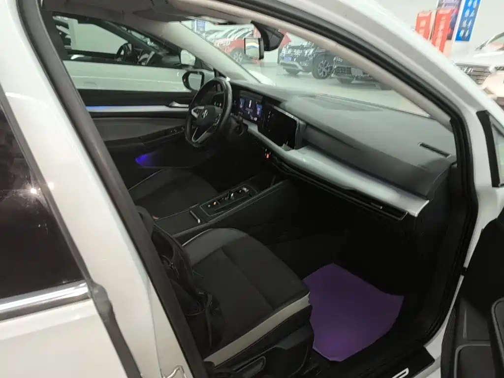 Volkswagen Golf — миниатюра 25