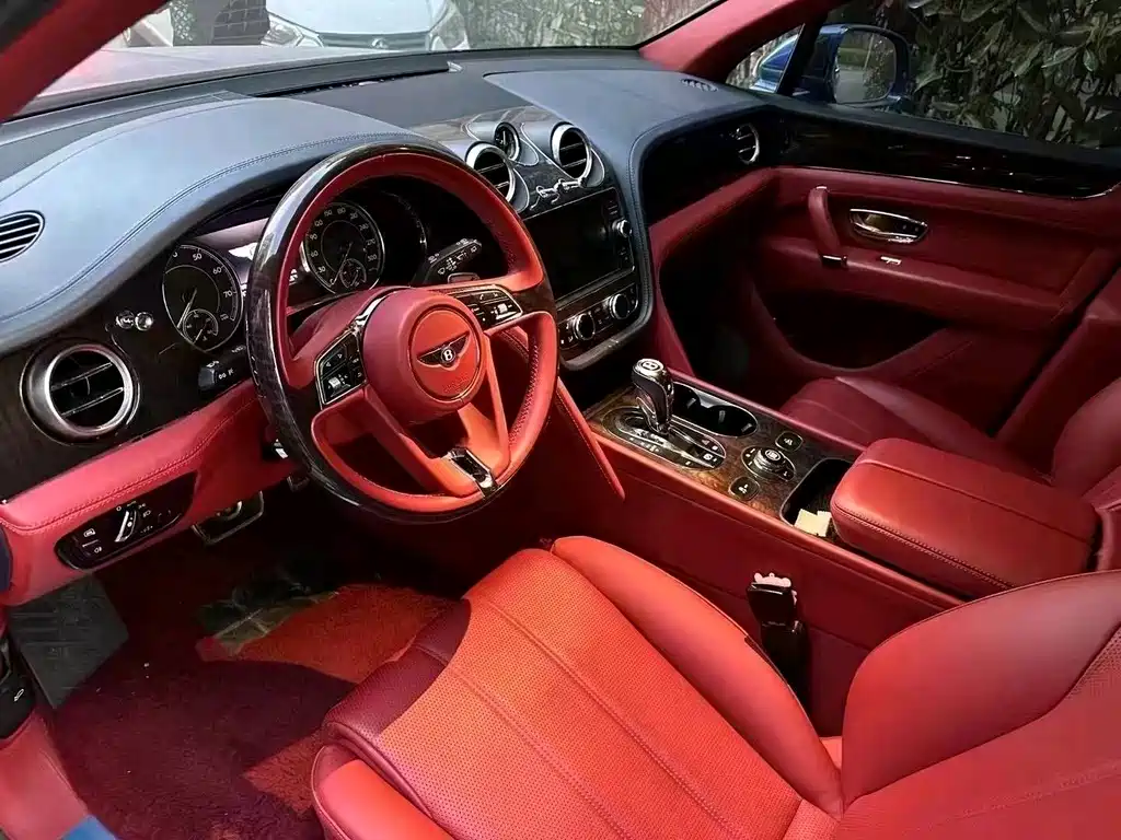 Bentley Bentayga — миниатюра 2