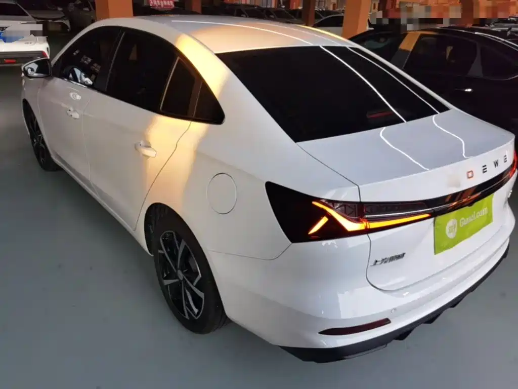Roewe i5 — миниатюра 5