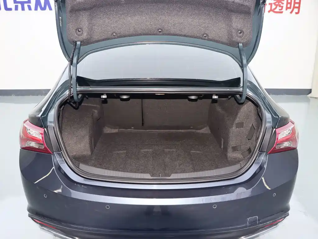 Chevrolet Malibu XL — миниатюра 18