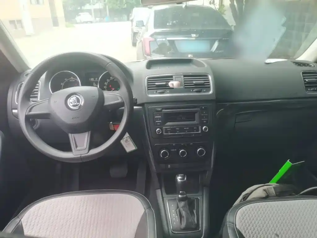 Skoda Yeti — миниатюра 10