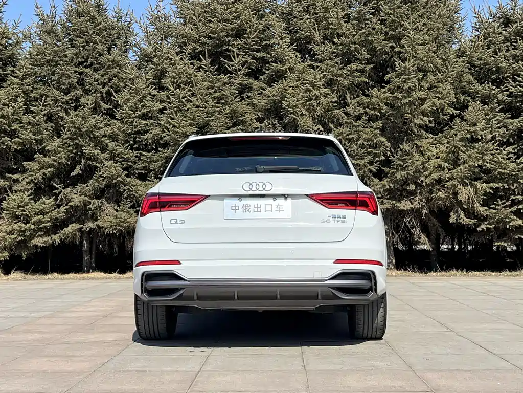 Audi Q3 2022 35 TFSI