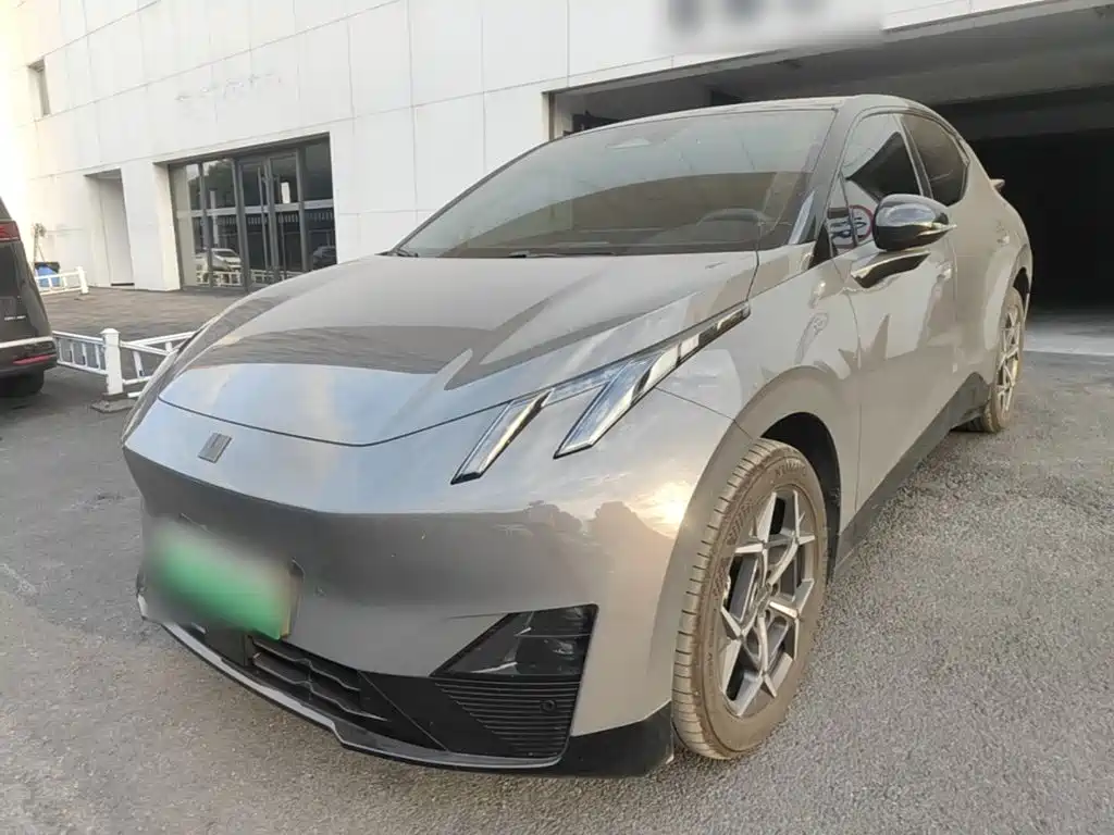 Lynk & Co Z20