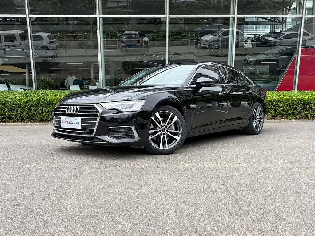 Audi A6L 2022 40 TFSI Luxury