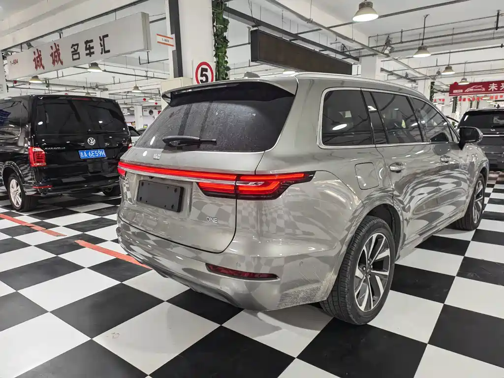Li Auto Li ONE — миниатюра 4