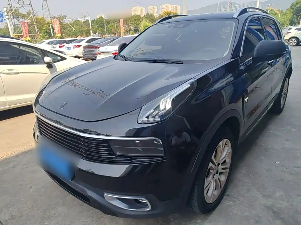 Lynk & Co 01 — миниатюра 2