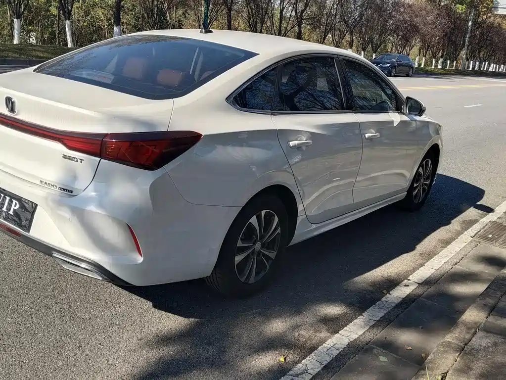 Changan Eado — миниатюра 8