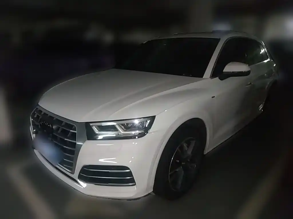 Audi Q5L — миниатюра 2