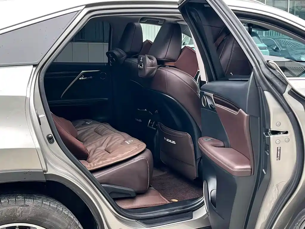 Lexus RX — миниатюра 7