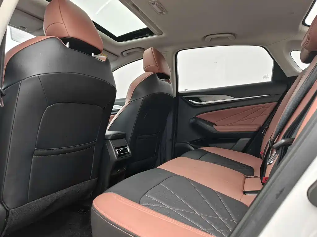 Changan Eado — миниатюра 8