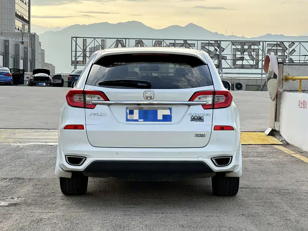 Honda Avancier — миниатюра 5