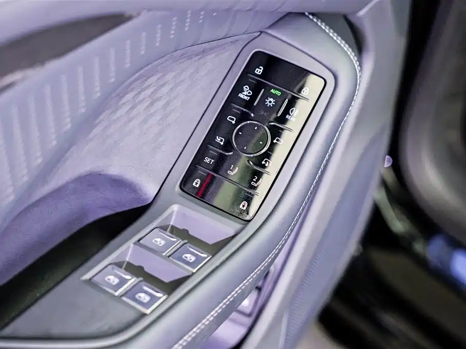 Audi A6L — миниатюра 9