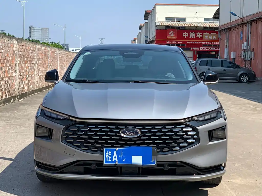Ford Mondeo — миниатюра 2