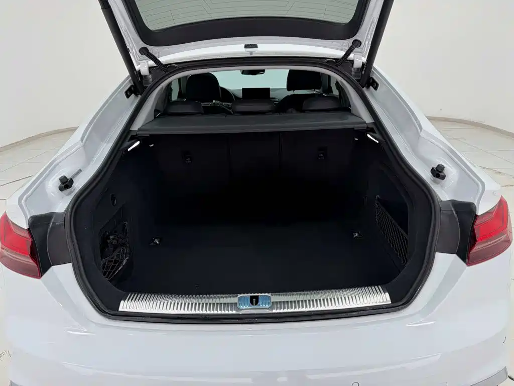 Audi A5 (Import) — миниатюра 28