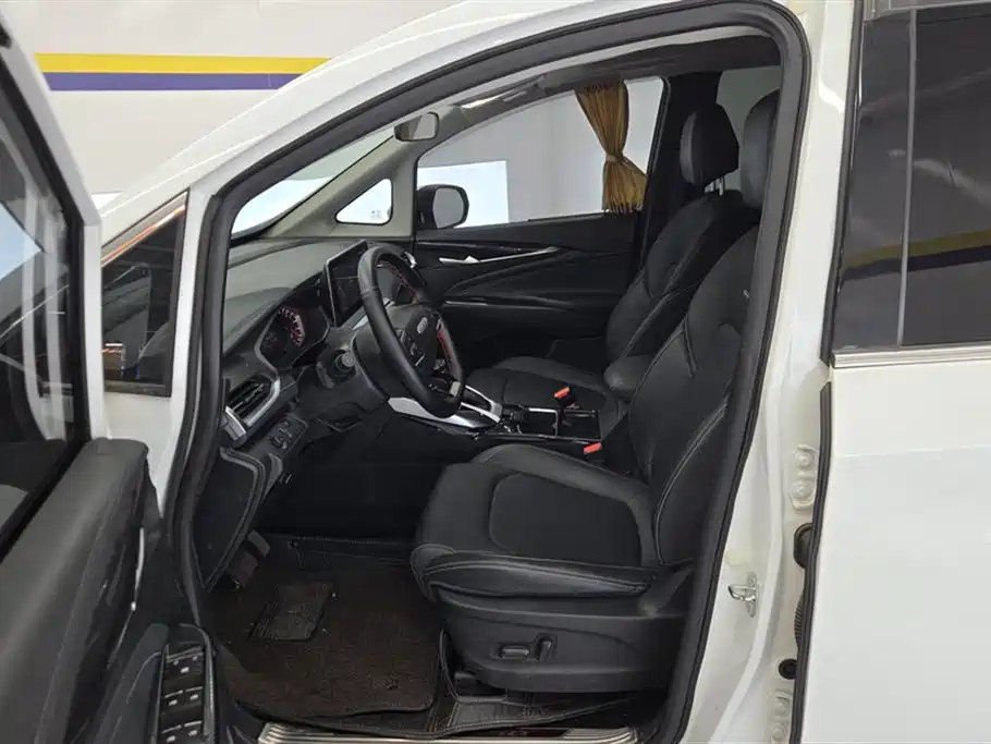 SAIC MAXUS CHASE G50