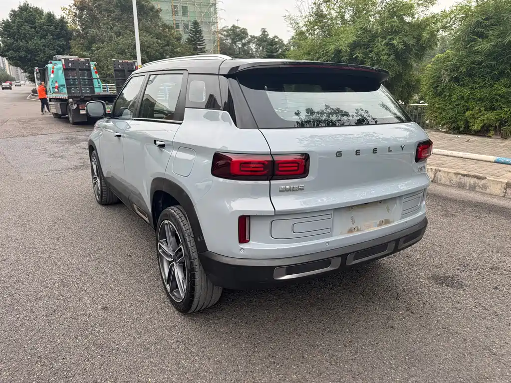 Geely Icon — миниатюра 7