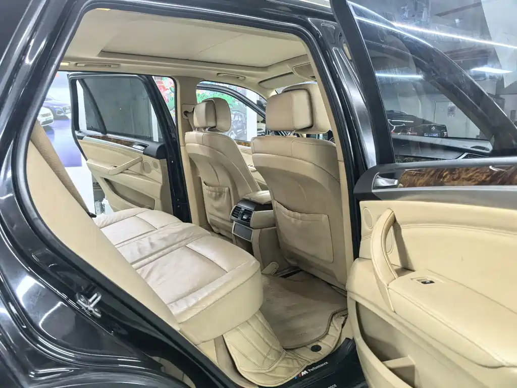 BMW X5 (Import) — миниатюра 8