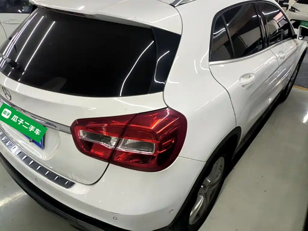Mercedes-Benz GLA — миниатюра 7