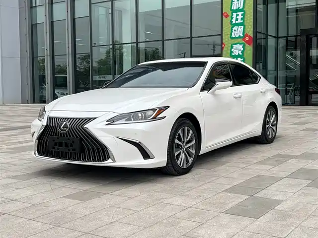 LEXUS ES 2021
