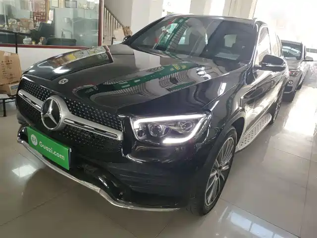 MERCEDES BENZ GLC