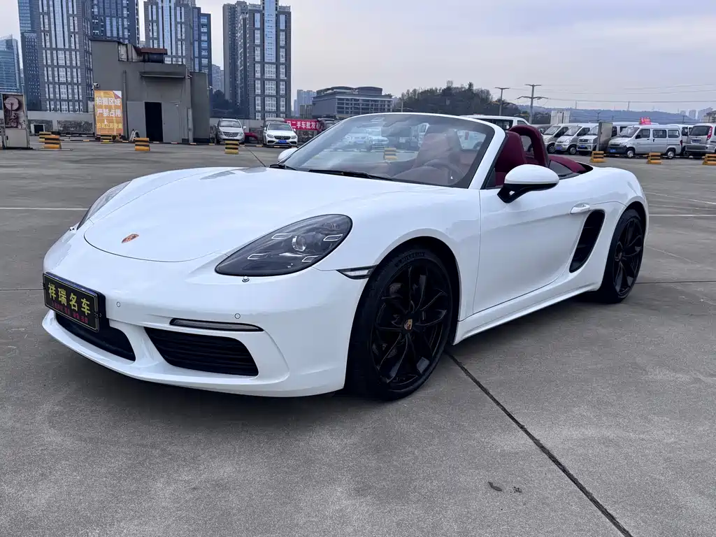 PORSCHE 718